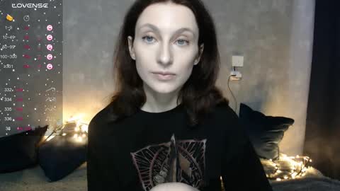 Anna online show from 02/11/25, 04:44