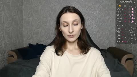 Snapshot of effy_gray chatting on 03/15/26, 06:52 Anna online show from 03/15/26, 06:52