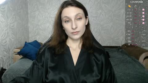 Snapshot of effy_gray chatting on 03/30/26, 06:14 Anna online show from 03/30/26, 06:14