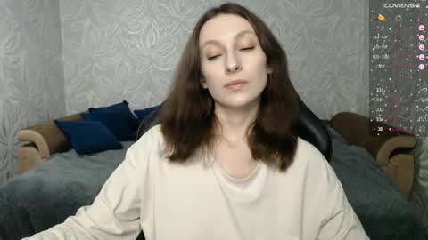Snapshot of effy_gray chatting on 04/30/26, 08:57 Anna online show from 04/30/26, 08:57