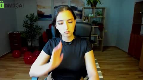 Effy Royse online show from 02/15/26, 07:51