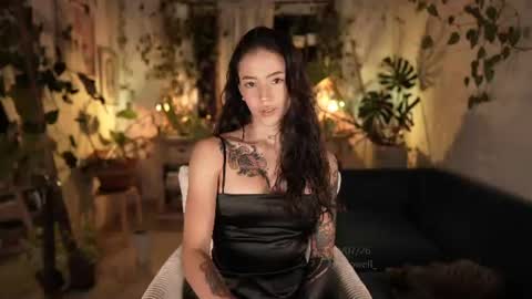 Snapshot of effylowell_ chatting on 07/11/26, 12:57 Effy online show from 07/11/26, 12:57