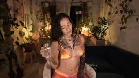 Snapshot of effylowell_ chatting on 07/15/26, 12:27 Effy online show from 07/15/26, 12:27