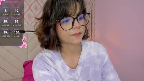 Snapshot of effystonnem chatting on 12/04/24, 11:13  E F F Y  online show from 12/04/24, 11:13