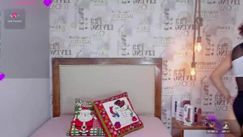 Snapshot of effystonnem chatting on 12/09/24, 07:29  E F F Y  online show from 12/09/24, 07:29