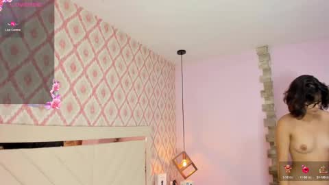 Snapshot of effystonnem chatting on 12/10/24, 10:37  E F F Y  online show from 12/10/24, 10:37