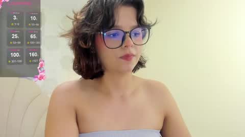 Snapshot of effystonnem chatting on 12/26/24, 07:27  E F F Y  online show from 12/26/24, 07:27