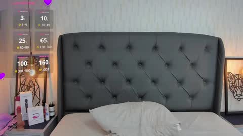 Snapshot of effystonnem chatting on 02/12/25, 06:19  E F F Y  online show from 02/12/25, 06:19