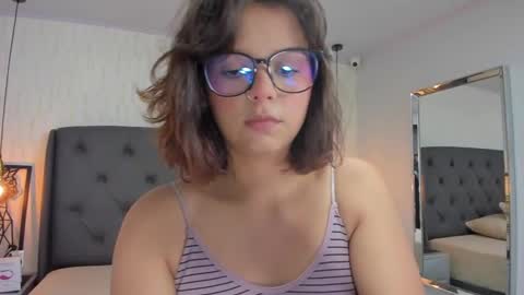 Snapshot of effystonnem chatting on 02/24/25, 07:30  E F F Y  online show from 02/24/25, 07:30