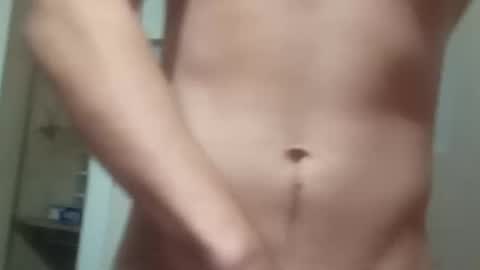 Snapshot of efren110731 chatting on 11/15/25, 06:37 efren110731 online show from 11/15/25, 06:37