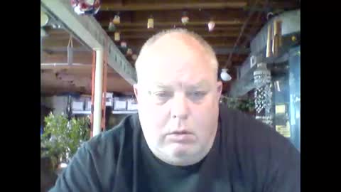 Snapshot of efriff chatting on 05/16/26, 07:34 efriff online show from 05/16/26, 07:34