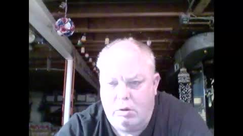 Snapshot of efriff chatting on 06/01/26, 09:55 efriff online show from 06/01/26, 09:55