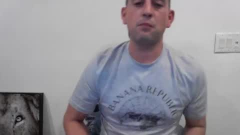 Snapshot of eguevara555500 chatting on 04/23/26, 12:26 SilverBulture online show from 04/23/26, 12:26