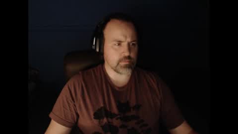 Snapshot of ehmac84 chatting on 11/15/25, 05:42 Eh Mac online show from 11/15/25, 05:42
