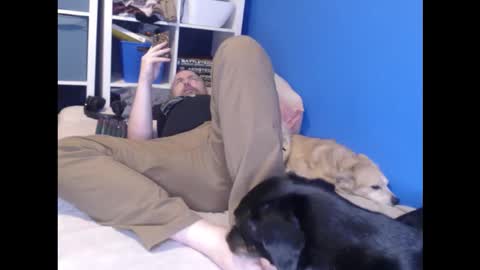 Snapshot of ehmac84 chatting on 12/21/25, 08:38 Eh Mac online show from 12/21/25, 08:38