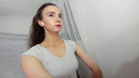 Snapshot of ehotlovea chatting on 07/02/26, 05:57 Erik and Alice online show from 07/02/26, 05:57