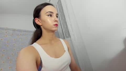 Snapshot of ehotlovea chatting on 07/08/26, 12:37 Erik and Alice online show from 07/08/26, 12:37
