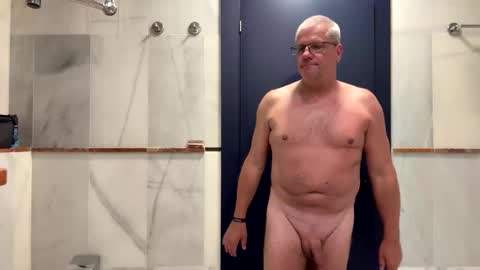 Snapshot of eichelhorn chatting on 11/15/25, 10:56 eichelhorn online show from 11/15/25, 10:56