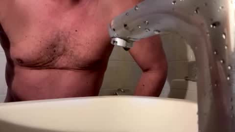 Snapshot of eichelhorn chatting on 12/21/25, 06:15 eichelhorn online show from 12/21/25, 06:15