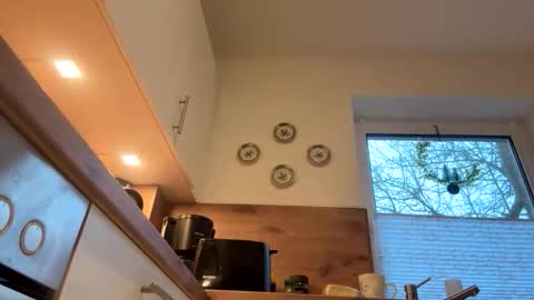 Snapshot of eichelhorn chatting on 12/22/25, 09:28 eichelhorn online show from 12/22/25, 09:28