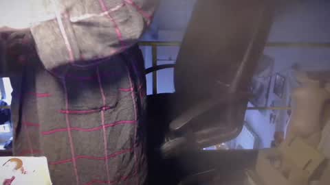 Snapshot of eighthundredeightyeight chatting on 01/06/25, 11:18 eighthundredeightyeight online show from 01/06/25, 11:18