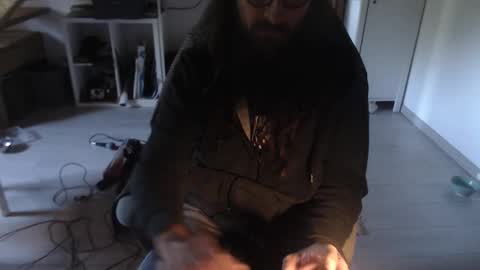 eighthundredeightyeight online show from 05/17/26, 08:34
