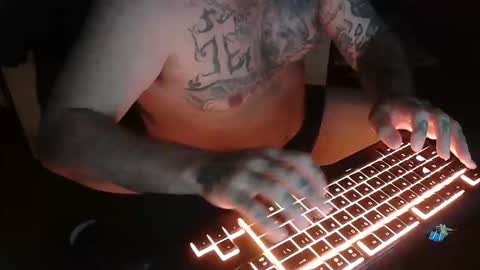 Snapshot of eightsixty4 chatting on 04/24/26, 08:17 eightsixty4 online show from 04/24/26, 08:17