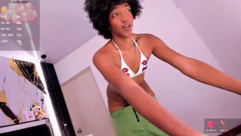 eileenn tanihara online show from 10/20/25, 07:25