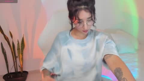   EileenFord    online show from 02/11/25, 11:22