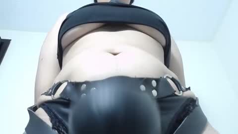 Snapshot of eileenqueen23 chatting on 12/04/24, 06:50 Eileen online show from 12/04/24, 06:50