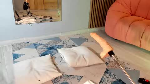 Snapshot of eilin_clio chatting on 03/06/25, 12:10 Eilin online show from 03/06/25, 12:10