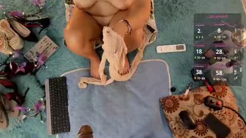 Snapshot of eilin_clio chatting on 07/04/26, 06:58 Eilin online show from 07/04/26, 06:58