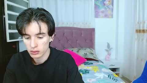 Snapshot of eimy_andres chatting on 09/25/25, 10:19 eimy_andres online show from 09/25/25, 10:19