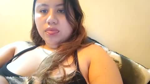 EIMY   MODEL INDEPENDENT online show from 01/09/25, 08:55