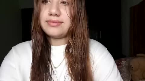 EIMY   MODEL INDEPENDENT online show from 01/19/25, 02:04