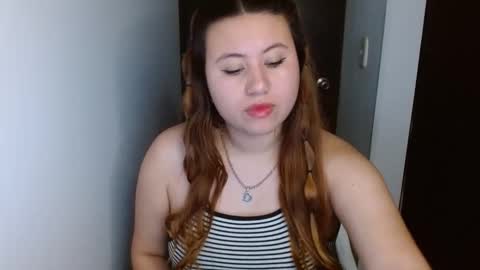 EIMY   MODEL INDEPENDENT online show from 02/18/25, 02:49