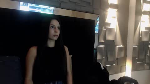 Snapshot of eimy_rose1 chatting on 02/12/26, 12:00 Eimy rose online show from 02/12/26, 12:00