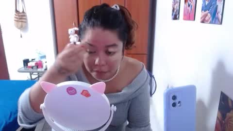 eimy_saenzz online show from 01/10/26, 10:58