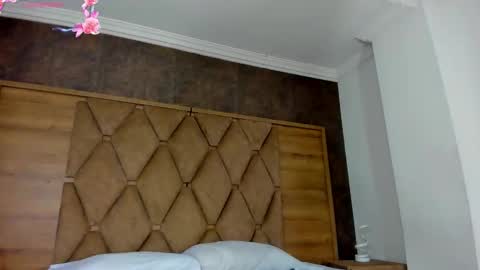 Snapshot of eimyandmaxi chatting on 03/07/26, 08:50 YG COUPLE online show from 03/07/26, 08:50