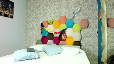 Snapshot of eimydash chatting on 04/21/26, 12:33 Eimy online show from 04/21/26, 12:33