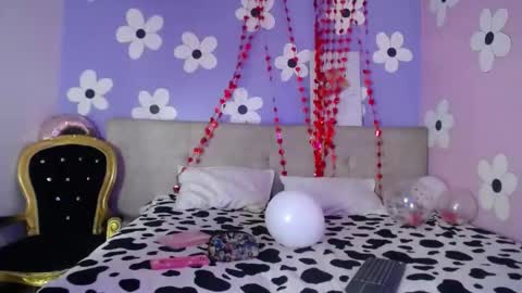 Eimyflorian online show from 02/21/25, 11:22