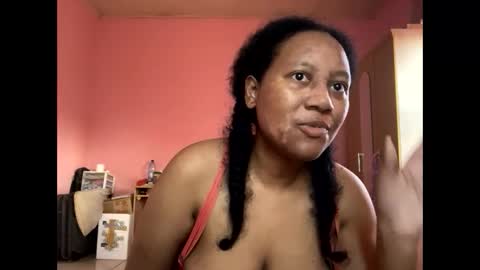 Eirondra Valeen online show from 12/18/25, 10:32