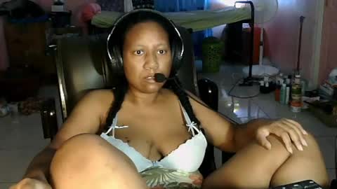 Eirondra Valeen online show from 03/08/26, 02:04