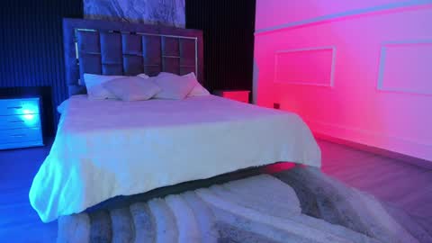 Eiryn Raven online show from 04/09/26, 11:59