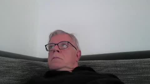 Snapshot of eisbaer1957 chatting on 02/09/25, 09:16 eisbaer1957 online show from 02/09/25, 09:16