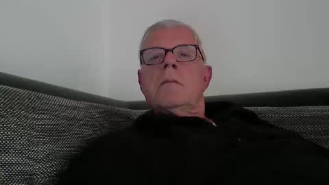 Snapshot of eisbaer1957 chatting on 03/19/26, 05:17 eisbaer1957 online show from 03/19/26, 05:17