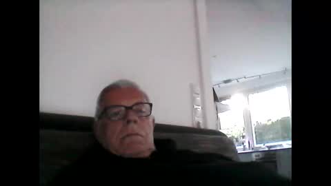 Snapshot of eisbaer1957 chatting on 04/25/26, 06:27 eisbaer1957 online show from 04/25/26, 06:27