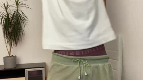 Eitan online show from 12/08/24, 01:25