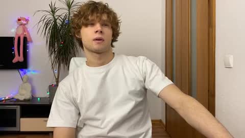 Eitan online show from 12/22/24, 11:54