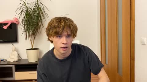 Eitan online show from 01/17/25, 01:46